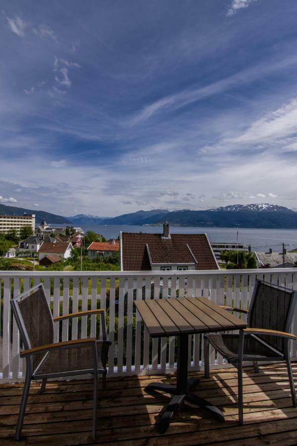 Kringsja Hotel Balestrand Bagian luar foto